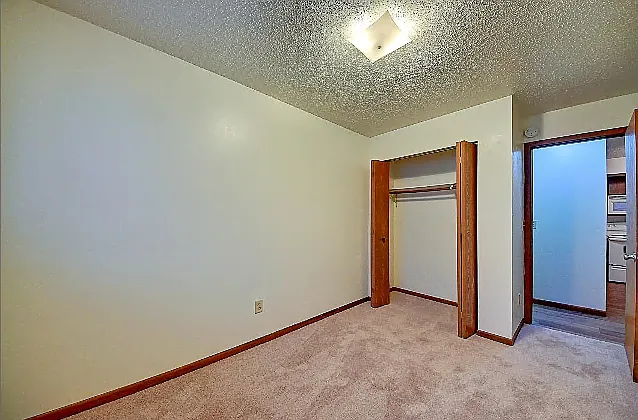34 Lincoln Ave — Photo 7