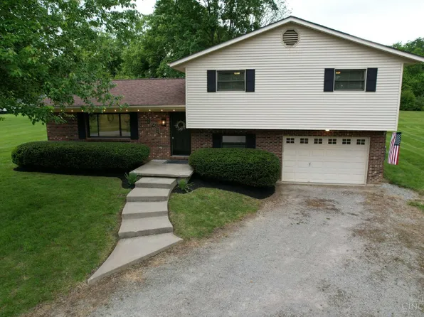 646 Lorelei Dr, Fayetteville, OH 45118