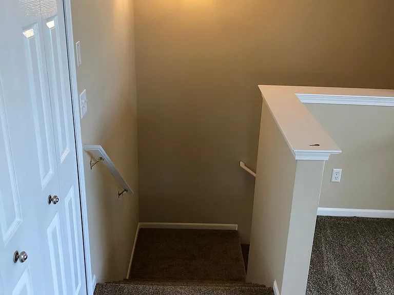 45682 Warwick Dr — Photo 18