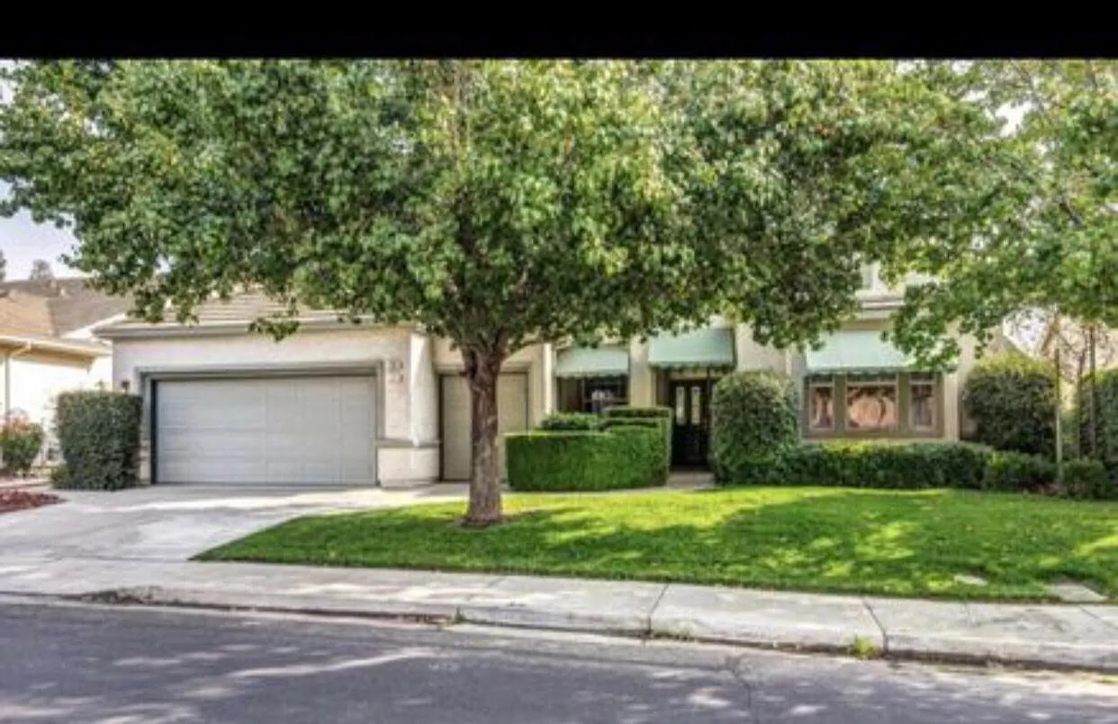228 Upton Pyne Dr photo 1