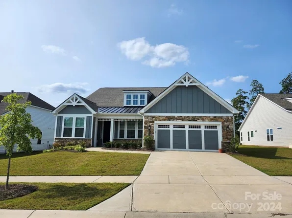 9209 Daring Ct, Charlotte, NC 28215