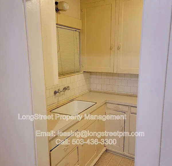 1745 NW Jackson Ave #4 — Photo 8