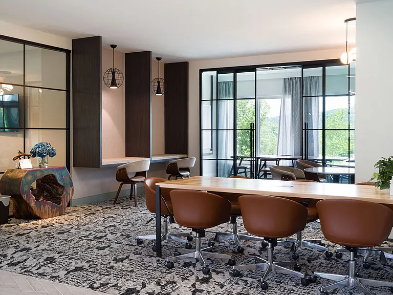 Rock Pointe — Photo 13