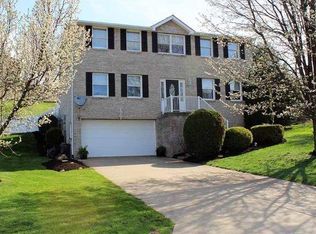 123 Valleycrest Dr, Cecil, PA 15321