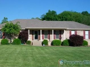 610 Alpar Ln, Shepherdsville, KY 40165