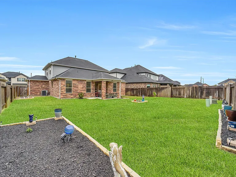 31618 Donoso Dr — Photo 28