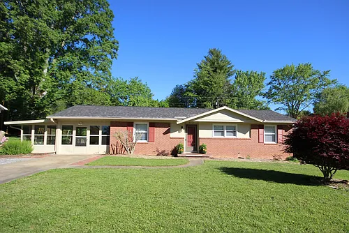 242 Saint Johns St Photo 1