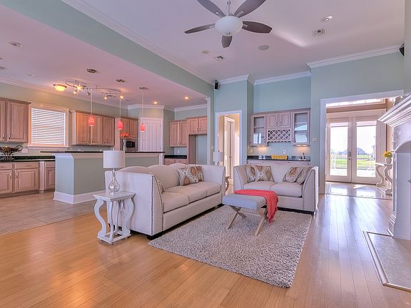 5th image of 3037 Marina Villa N