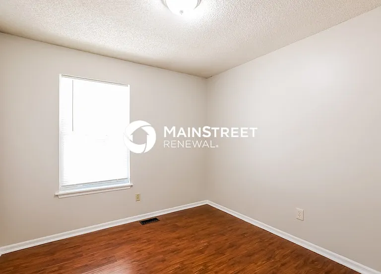 1456 NW Foxboro Rd — Photo 16