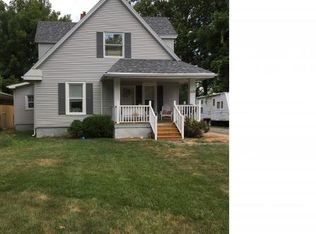 1101 W Maple Ave S, Springfield, IL 62704