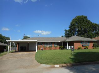 3600 Oakhurst Dr, Midwest City, OK 73110