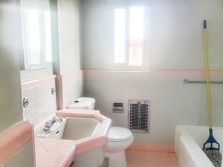 1123 S Cochran Ave #3 — Photo 9