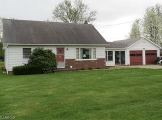 541 12th St NW, Carrollton, OH 44615
