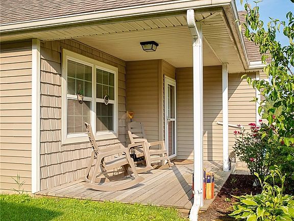 4th image of 3031 Logan Ln #33