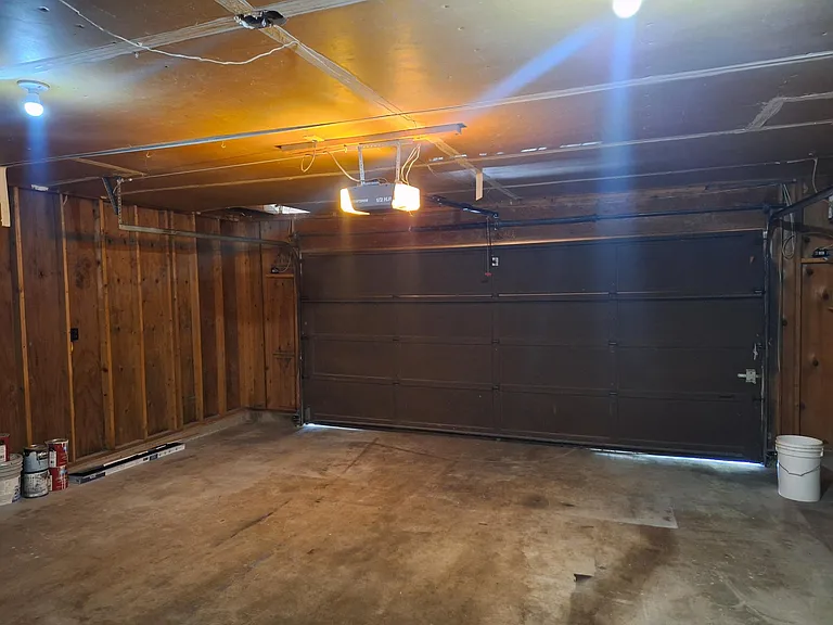 265 NE Silver Pine Dr — Photo 18