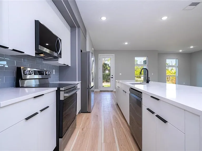 15 Ramblewood St — Photo 21