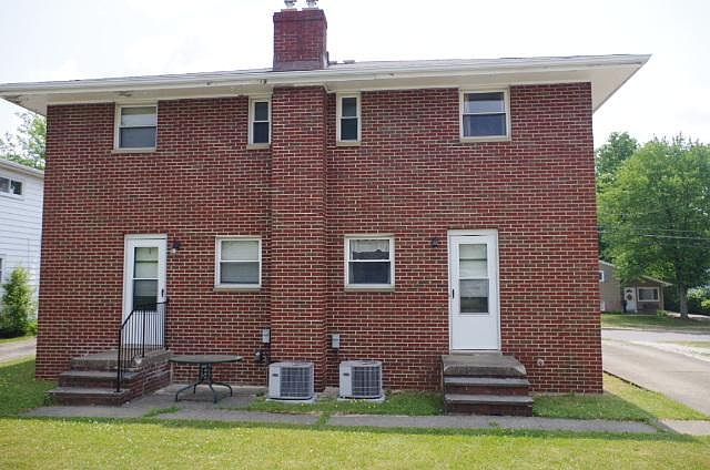 1st image of 556 N Hawkins Ave #556
