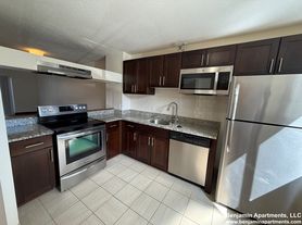 154 N Beacon St