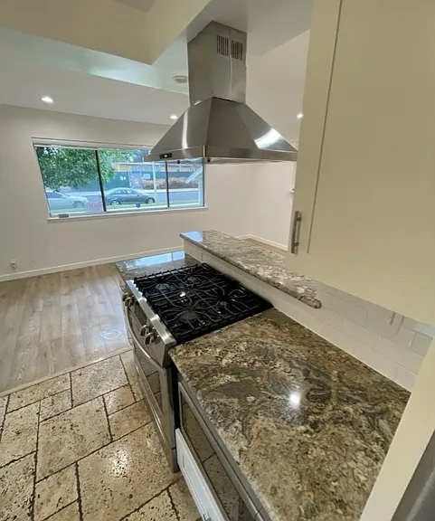10838 Dempsey Ave — Photo 9