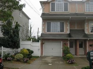 82 Oceanside Ave, Staten Island, NY 10305