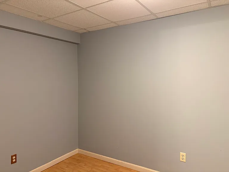 1406 Valley View Dr — Photo 13