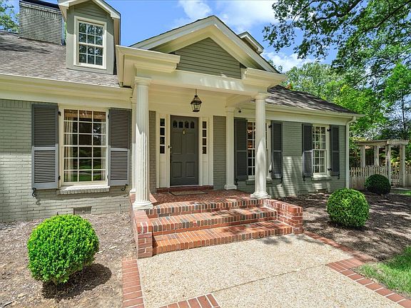 2nd image of 345 Roseland Pl