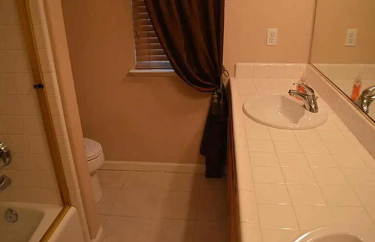 3708 Lauding Way — Photo 17