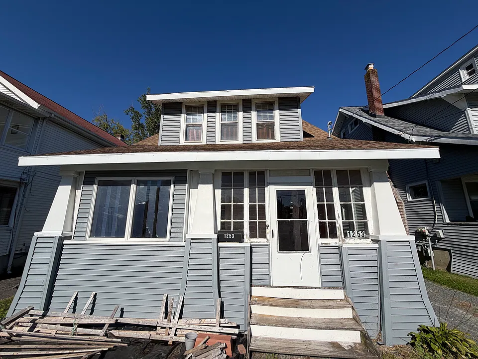 1253 Western Ave #2