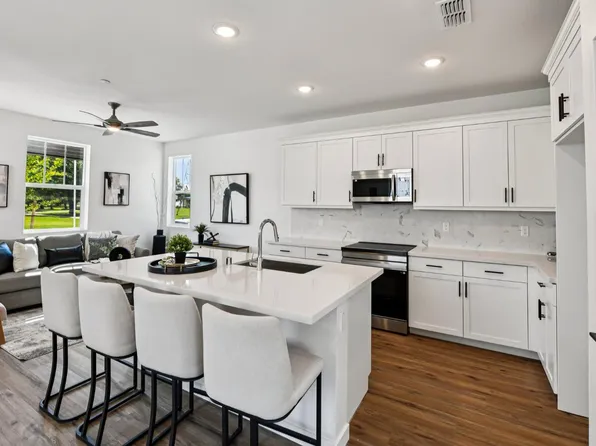 6435 Jacinto Ave, Sacramento, CA 95823