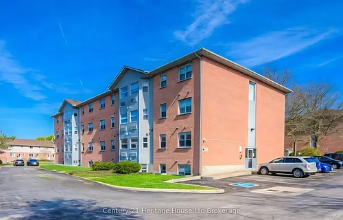 64 Hiawatha Rd #13 Photo 1