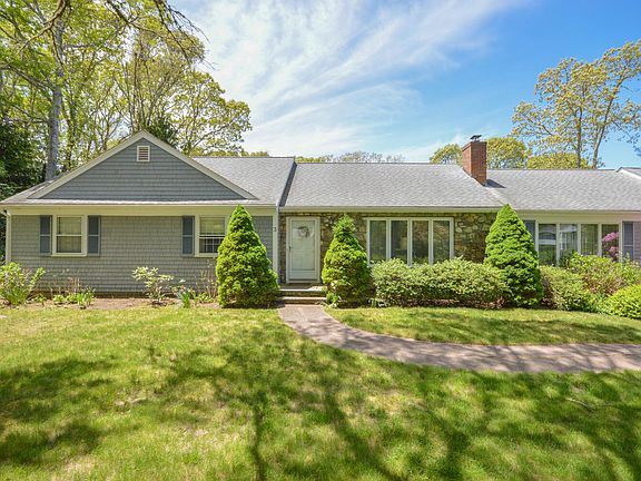 3rd image of 3 Ironwood Ln