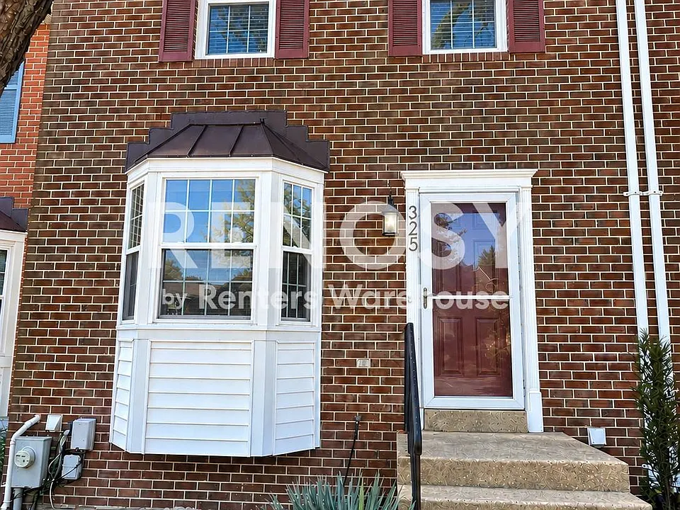 325 Rambling Ridge Ct