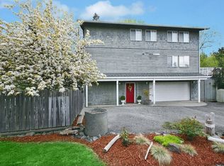 20632 Jefferson Beach Rd NE, Kingston, WA 98346