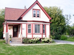 1100 W Bender Rd, Glendale, WI 53217