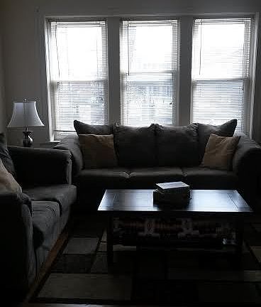 3rd image of 6708 N Oxford Ave #2