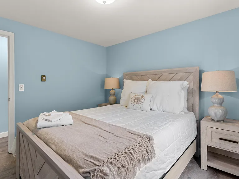 911 Ocean Blvd #4 — Photo 15