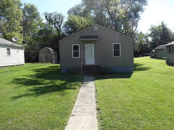 FRONT EXTERIOR