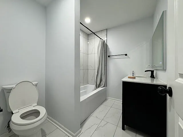 2S151 Avondale Ln — Photo 24