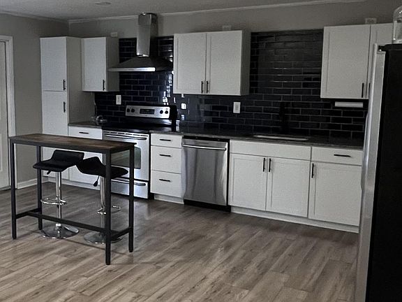 Open floor plan kitchen