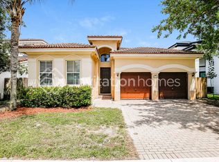 18301 NW 89th Ave, Hialeah, FL 33018