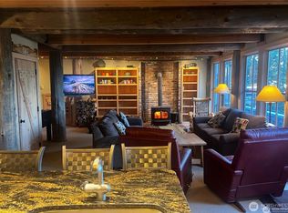 210 Gold Hill Rd E, Enumclaw, WA 98022