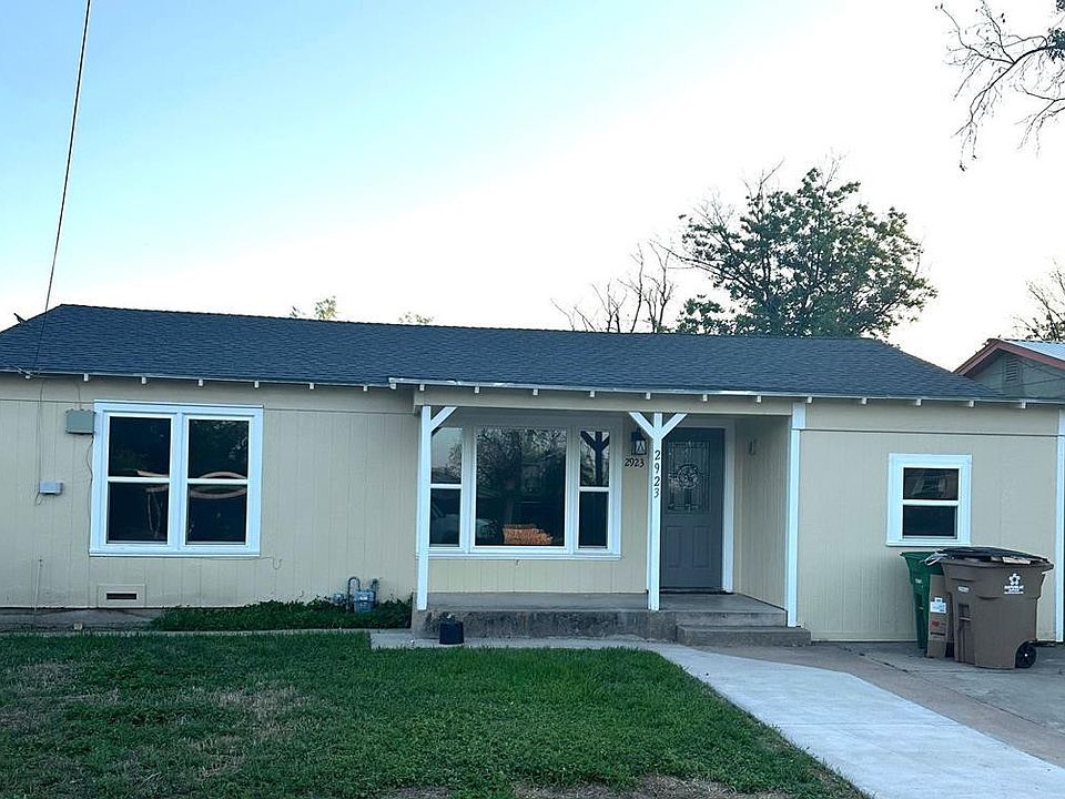 1st image of 2923 Travis St