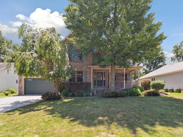 3815 Arlington Ave, Fort Gratiot, MI 48059