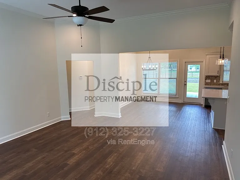 15 Ennis Rd — Photo 7