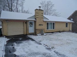 854 Falck Rd, Mc Kees Rocks, PA 15136