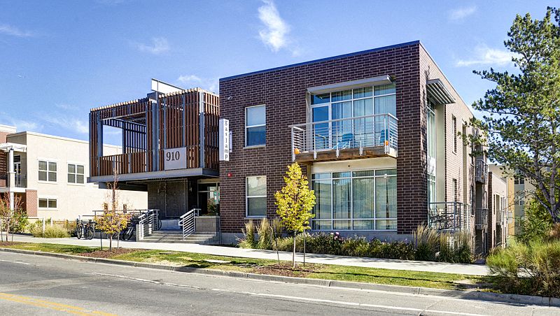 910 28th Street Exterior