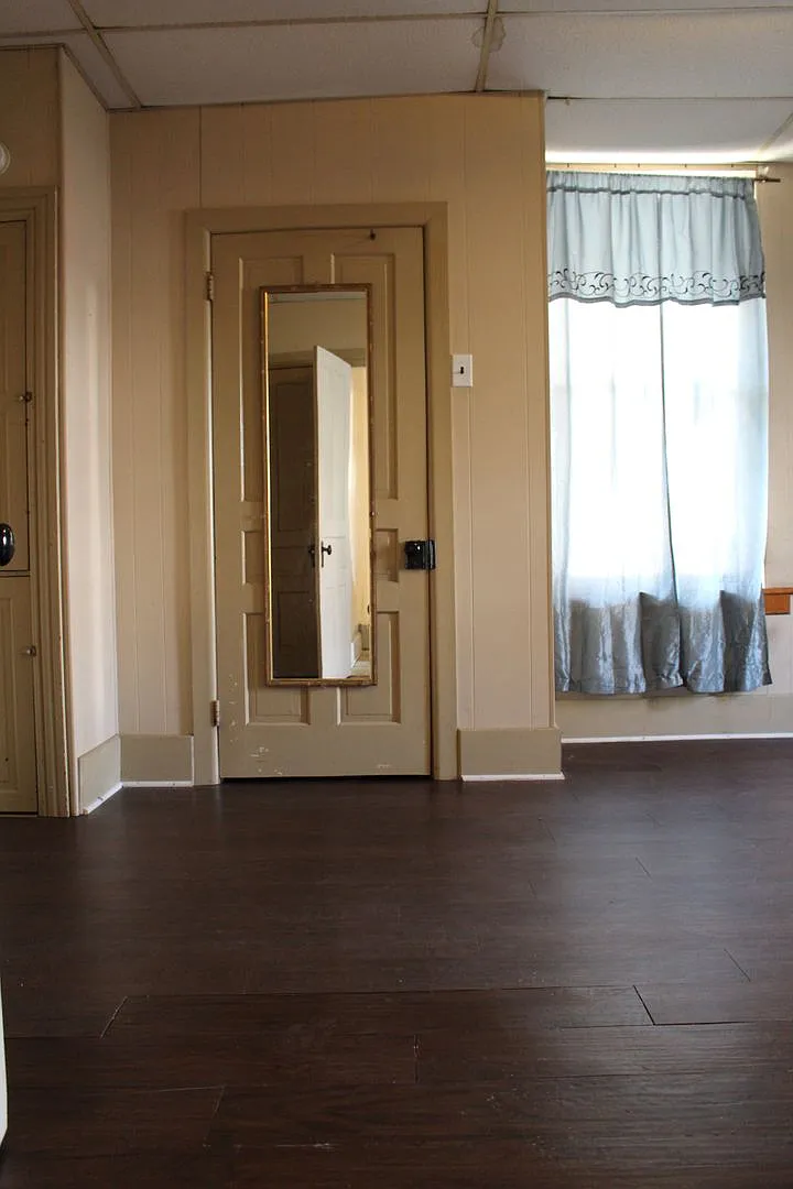 First Floor Apartment in Glen Rock — Photo 2