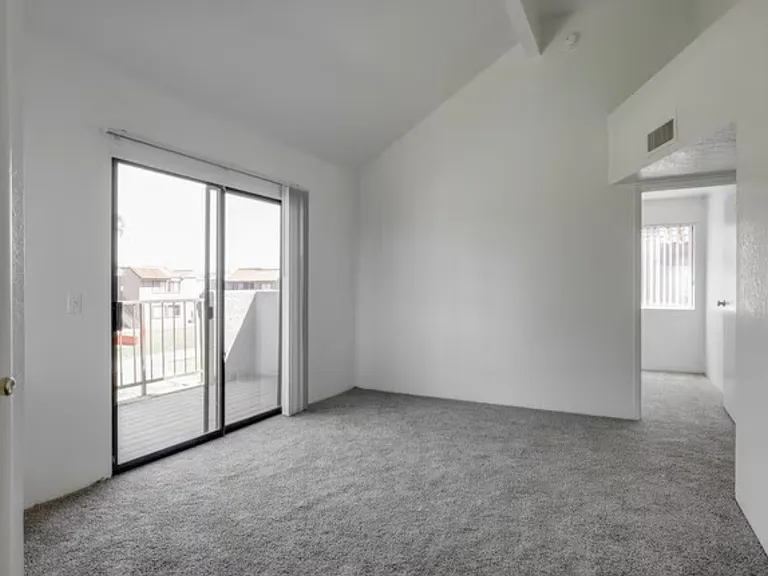 357 E Roeser Rd #7 — Photo 7