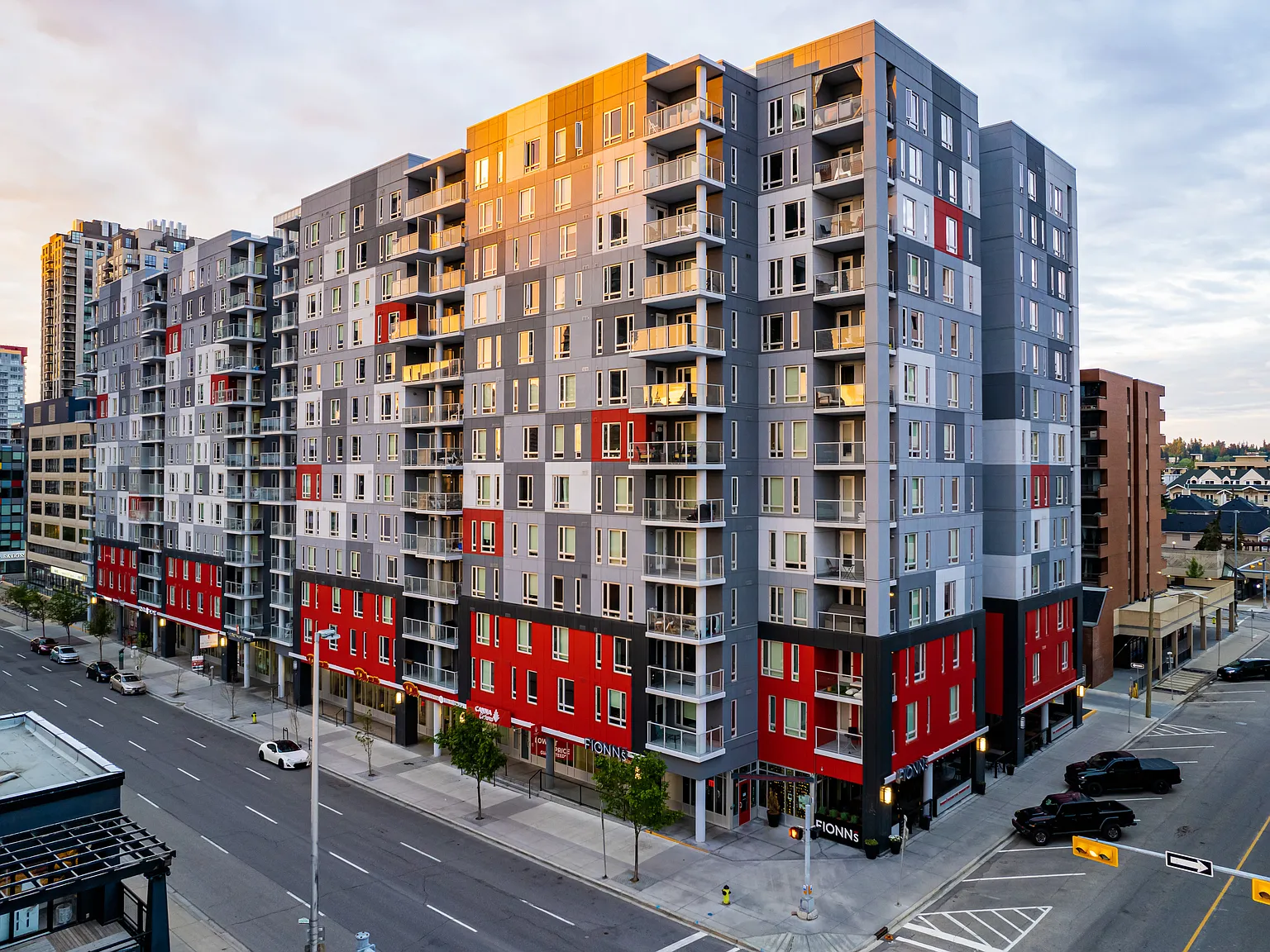 The Metropolitan — Photo 3