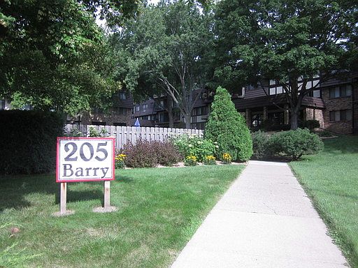 1st image of 205 Barry Ave S APT 116